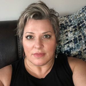 Meet your Posher, Lori